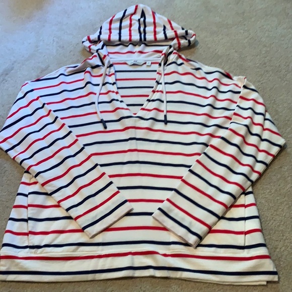 Vineyard Vines Tops - Vineyard Vines Pullover Hoodie